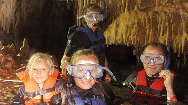 Snorkeling, a family adventure