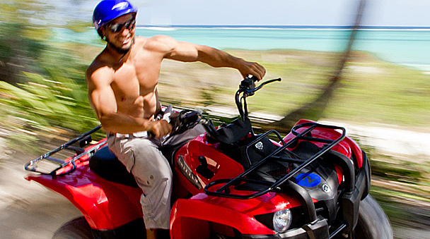 maneja tu moto todo terreno en playa Maroma