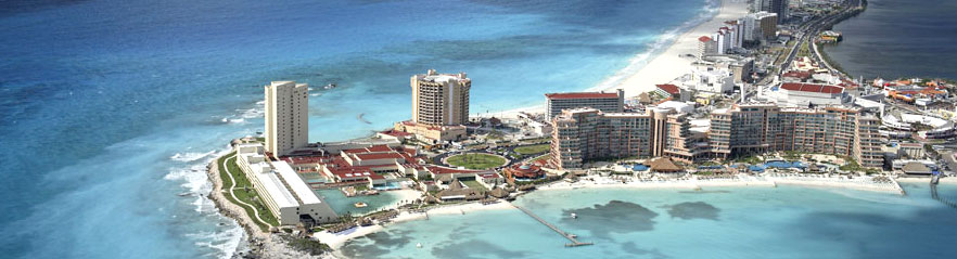 Vista aerea de la zona hotelera de Cancun