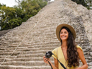 Visitando las Ruinas Mayas de Coba