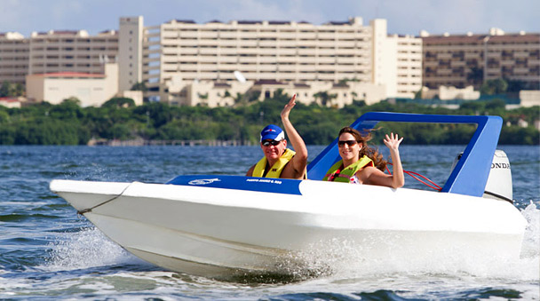 Lagoon tour in Cancun departing from Blue Ray Marina Km. 13.5