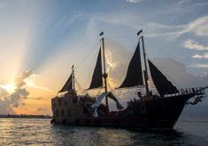 Cancun Jolly Roger Pirate Ship Night Show Including Dinner 2024