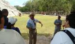 Discover Chichen Itza accompanied by an expert guide 