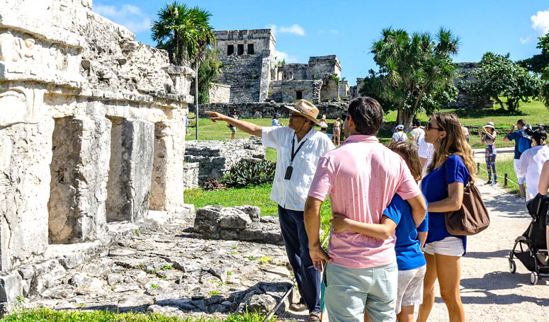 A guided tour in Tulum
